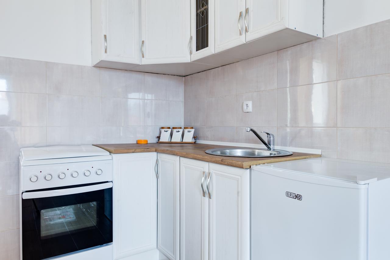 Petkovic Accommodation Тиват Екстер'єр фото